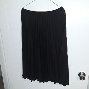 Vintage ILGWU Black Pleated Skirt